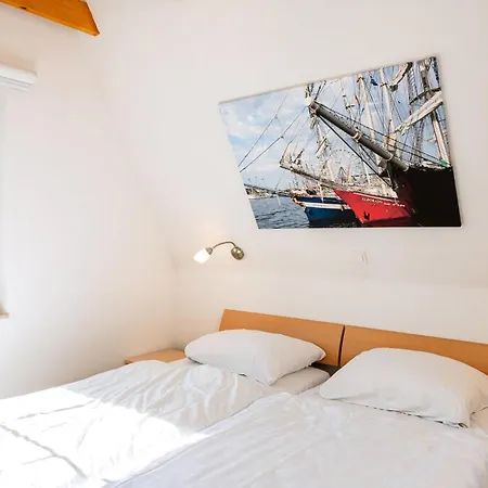 Reethaus Elster Mit Whirlpool Und Sauna Holiday home Gramkow